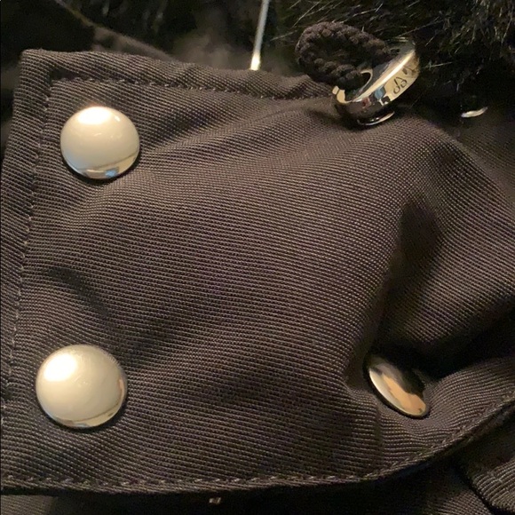 Moose knuckle sterling parka ❌price is firm❌ MADE IN CANADA 🇨🇦 - Picture 11 of 17